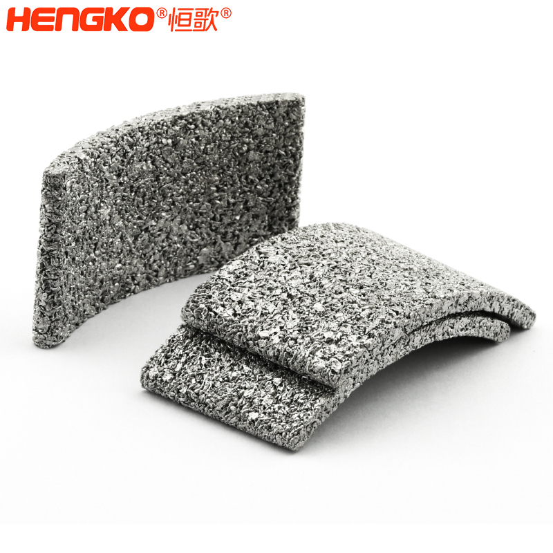 廠家定制316L不銹鋼高效濾芯防塵防水過濾效率高,用于食品飲料廠不銹鋼燒結(jié)濾片 Featured Image